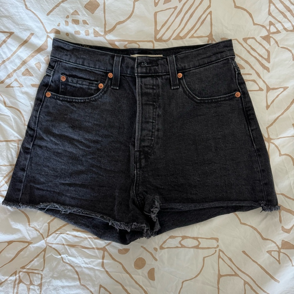 Levi’s ‘Ribcage’ Jean Shorts